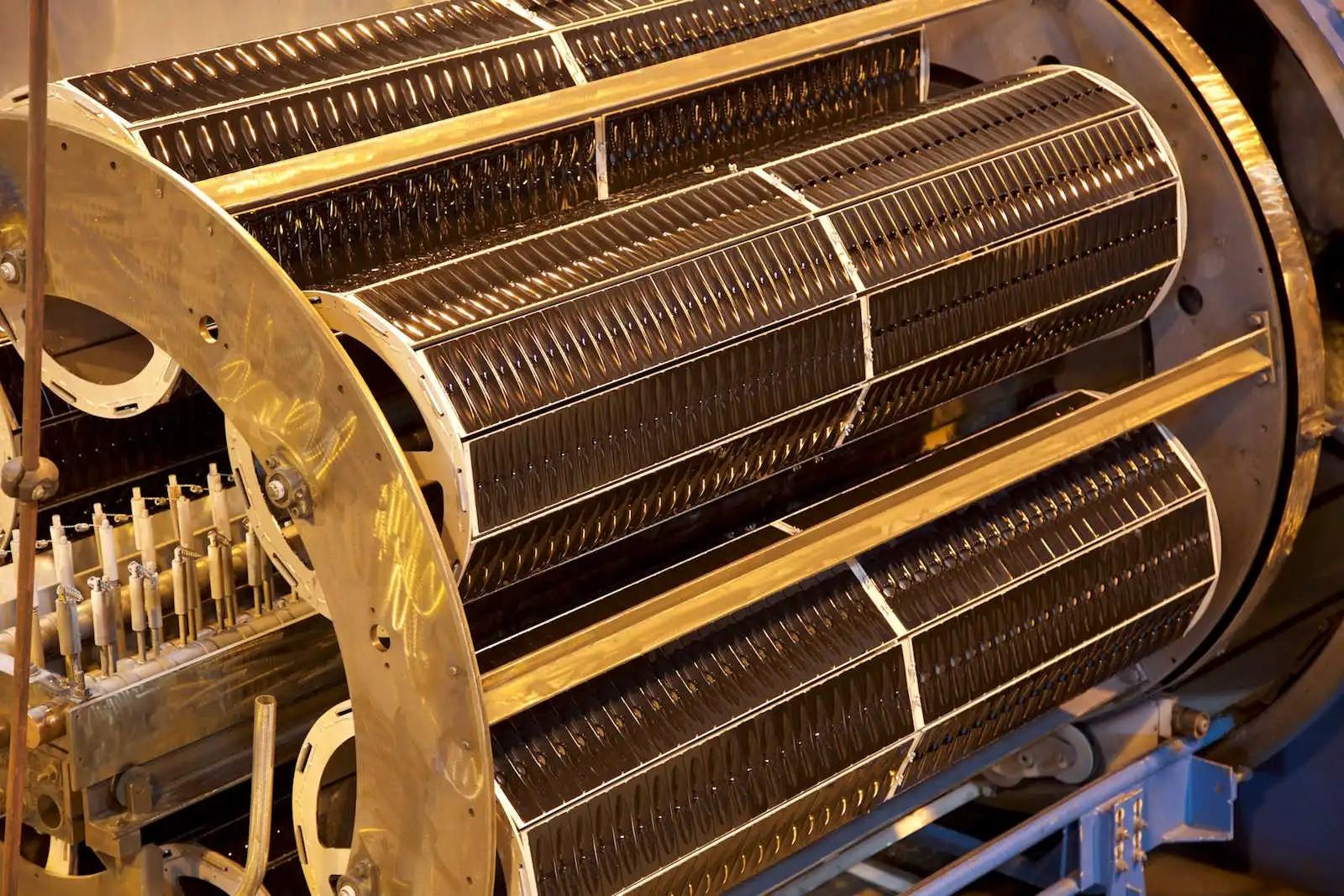 Rotary Drum Vacuum Metallization System